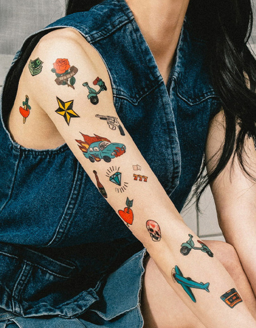 [시즌 단종] 물 없이 붙이는 타투 스티커 (빈티지 두들)