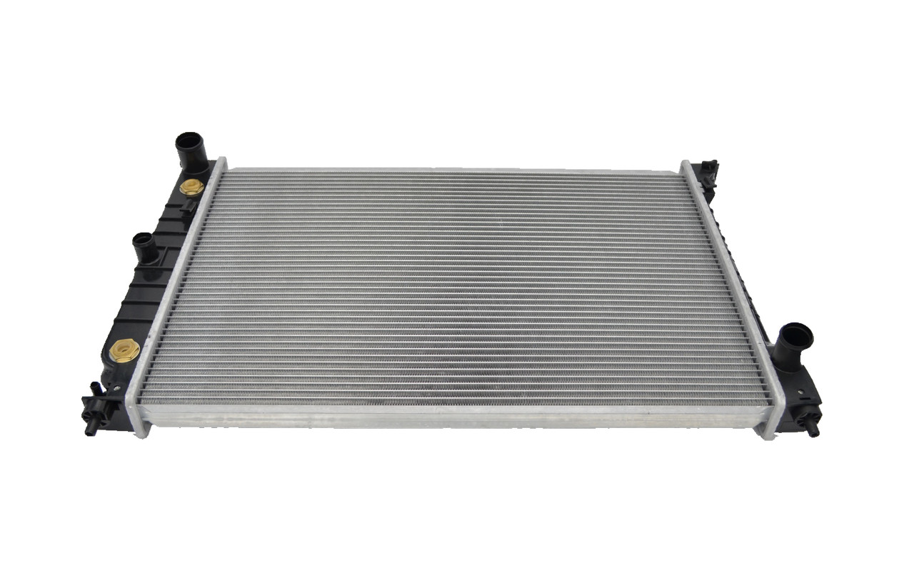 Radiator for Ford Falcon Fairmont Fairlane AU AU2 AU3 98-02 Auto Manual 6Cly V8 99 00 01