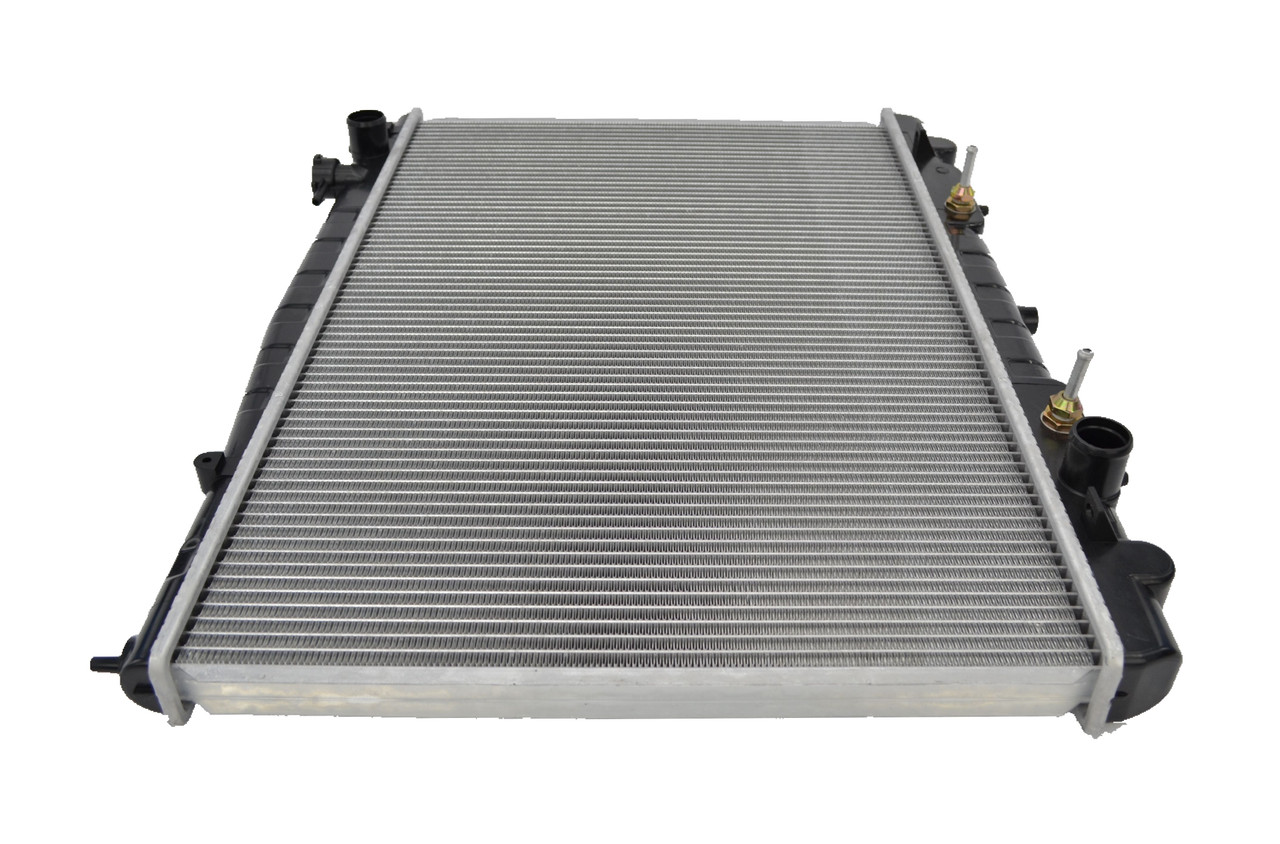 Radiator for Nissan Navara D22 1997-2008 2.5L 3.0L Diesel 3.3L Diesel Auto Manual 98 99 00 01 02 03 04 05