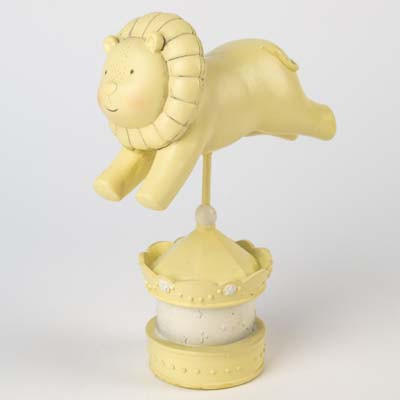 FIGURINE LION ON STAND RESIN 6.6 X 9.4 YELLOW (14.50)