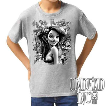 Under The Sea Black & Grey - Kids Unisex GREY Girls and Boys T shirt