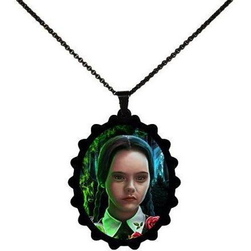 OSUHDAK Wednesday Addams Necklace,1.57 Inch Silver Plated Pendant Necklace  for Birthday Party Decorations Merchandise, Adjustable Chain Wednesday  Necklace for Women Girls Jewelry Gifts, Zinc, No Gemstone : Amazon.ca:  Clothing, Shoes & Accessories