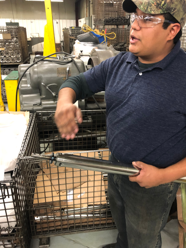 First Team™ Heavy Duty Crank For Use With First Team Titan and WallMonster Basketball Goals FT1600-CRK