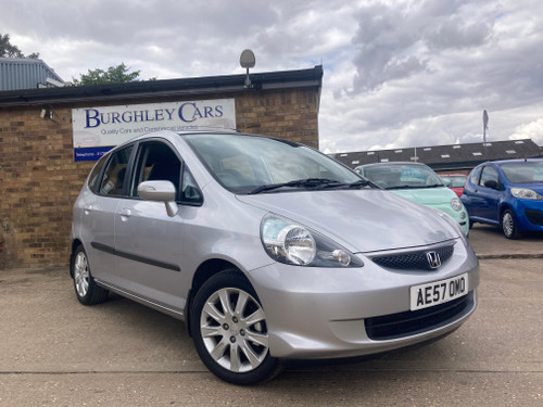 HONDA JAZZ 1.3 AUTOMATIC 41,000 MILES STUNNING CONDITION MSRP WAS NOW 3,995.00...