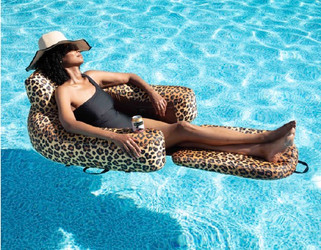 The world needed a better pool float!