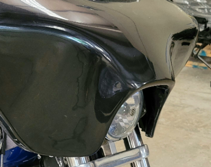 Harley Softail Deuce Batwing Fairing with front view 