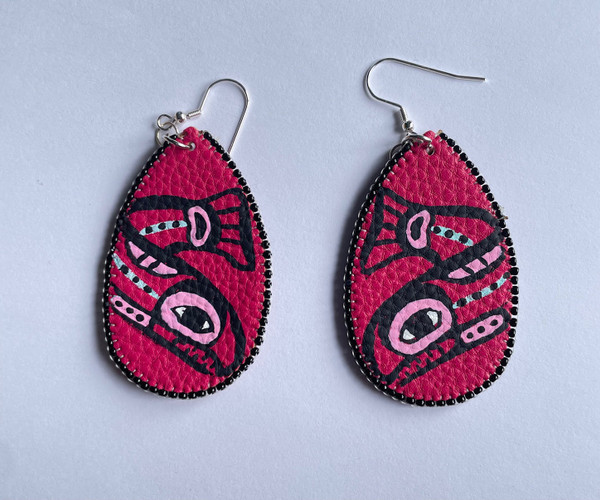 Salmon Crest Earrings