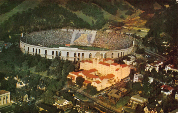 UNIVERSITY OF CALIFORNIA STADIUM BERKELEY CALIFORNIA Postcard 