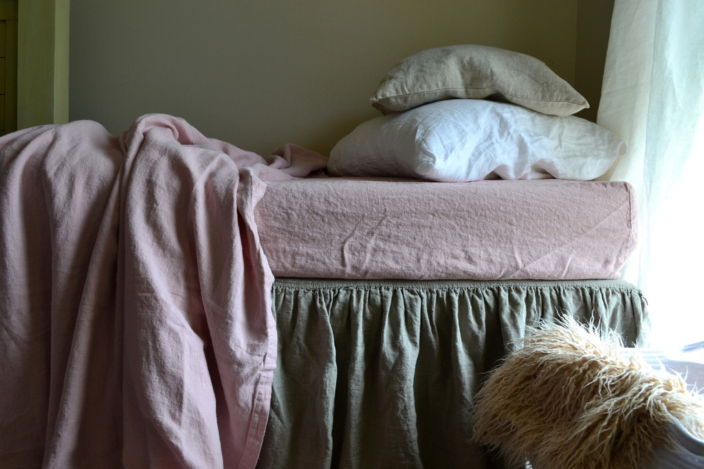 Rose Quartz, Rustic, Heavyweight Linen Fitted Sheet