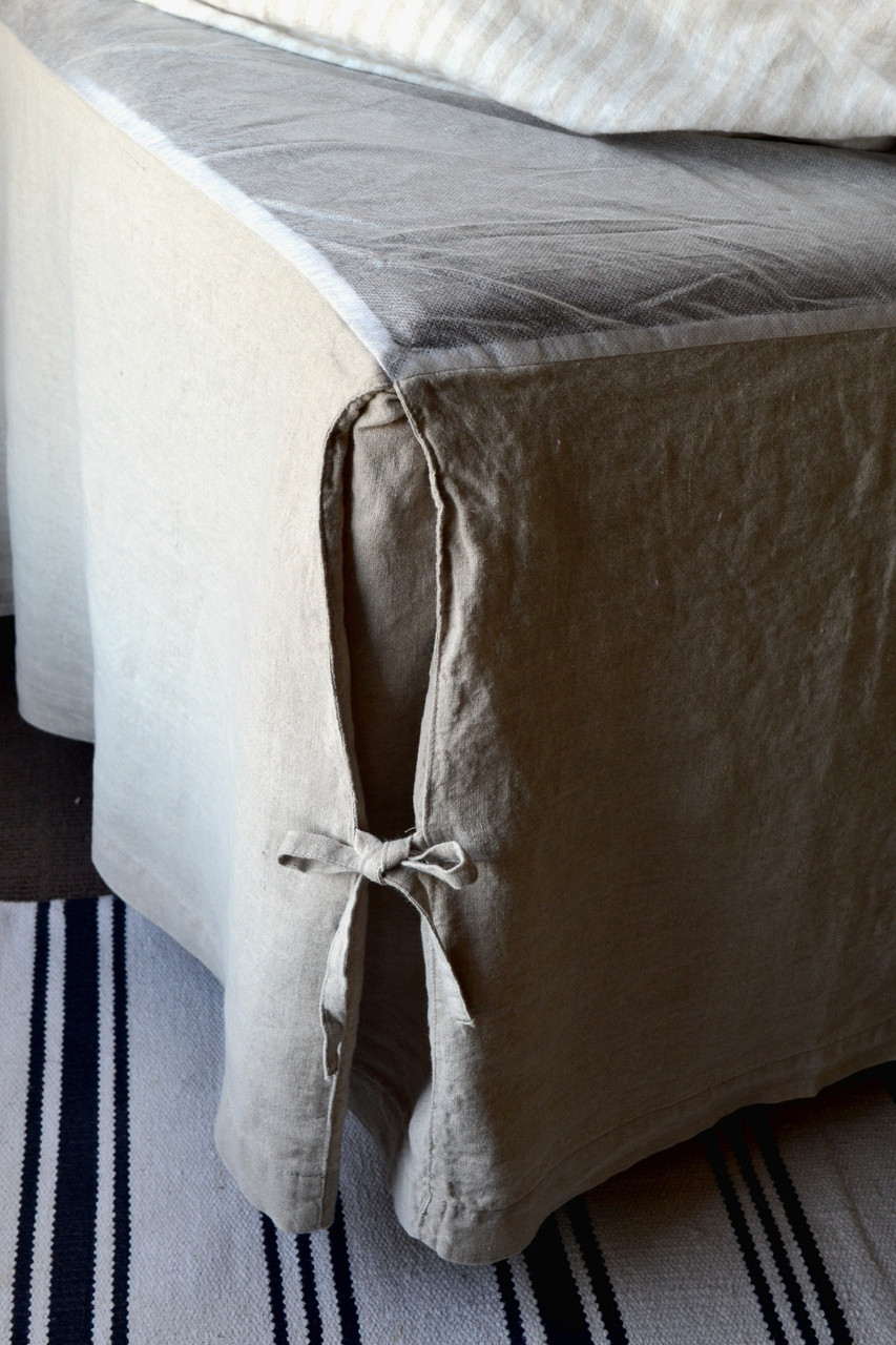 Stonewashed linen bed skirt