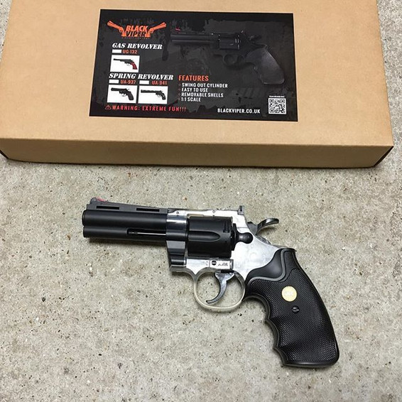 Blackviper Sprig Revolver with Mid Size Barrel in Clear