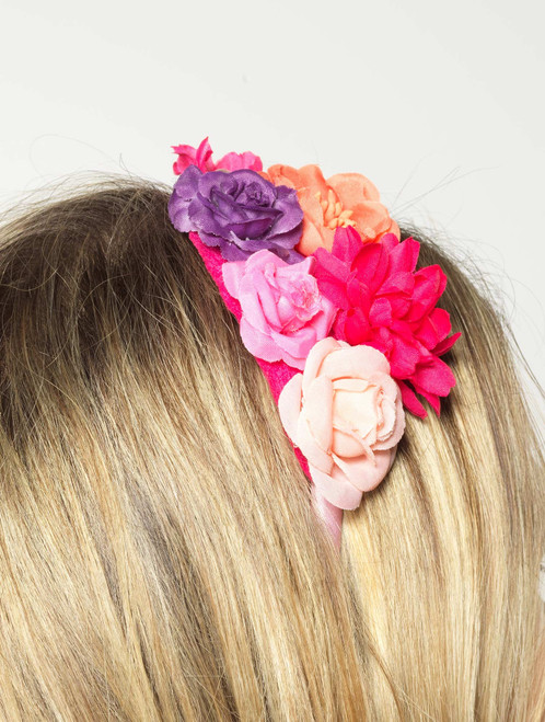 Ladies pink fascinator