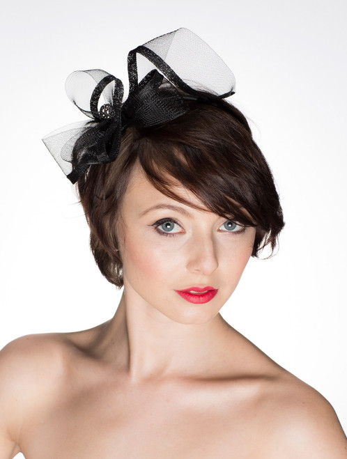 Ladies black fascinator