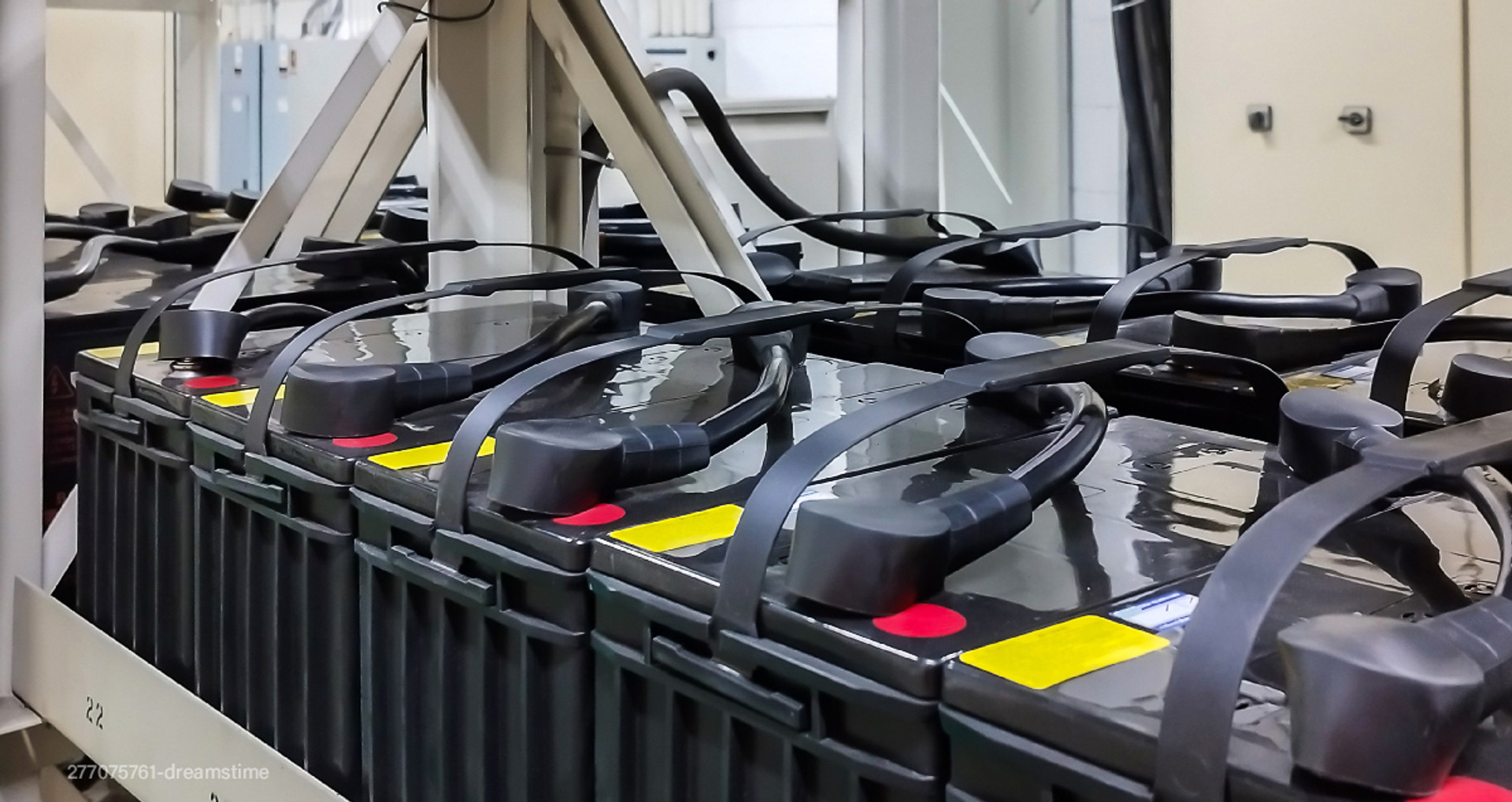 THE PROS & CONS OF WIRING YOUR BATTERIES IN SERIES VS. PARALLEL Newpowa