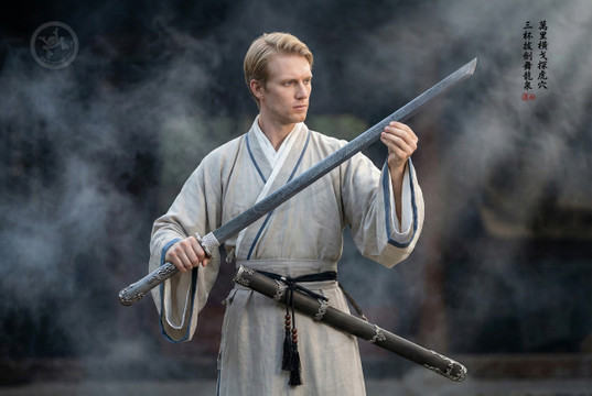 The Water Dragon's Victory: How Tang Dao Ruled the Waves at the Battle of Baekgang