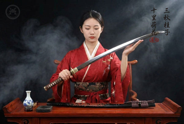 Autumn Dragon: Mirror Polished 5160 Katana - Solid Copper Fittings & Full Tang | 《秋龍》