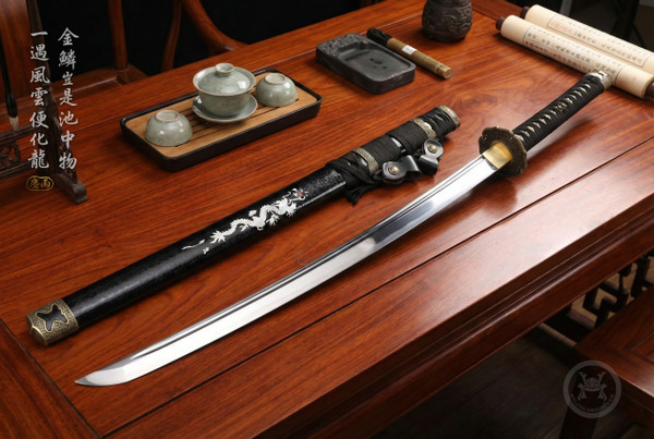 Cloud Dragon: Mirror Polished 5160 Tachi - Deep Curve & Full Tang | 《雲龍》