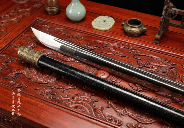 Cloud Dragon: Mirror Polished 5160 Tachi - Deep Curve & Full Tang | 《雲龍》