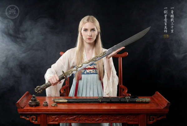 Golden Coiling Dragon: Manganese Tang Dao - Spring Steel & Full Tang | 《盤龍》