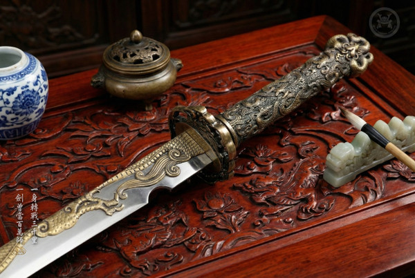 Golden Coiling Dragon: Manganese Tang Dao - Spring Steel & Full Tang | 《盤龍》