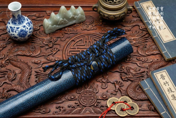 Proud Dragon: Mirror Polished Manganese Katana - 90° Flex & Full Tang | 《傲龍》