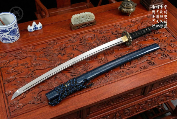 Proud Dragon: Mirror Polished Manganese Katana - 90° Flex & Full Tang | 《傲龍》
