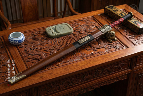 Dragon's Roar: Heavyweight Han Jian - Antique Copper & Full Tang | 《龍吟》