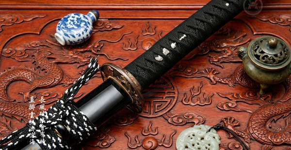 Swiftbreaker: Clay Tempered Straight Blade - Antique Silver Fittings | 《破浪》