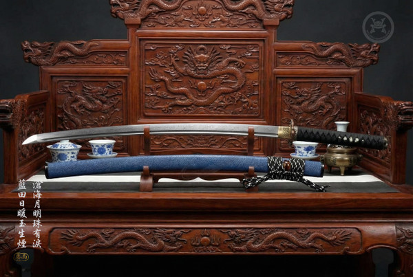 Ascendant Dragon: Folded Steel - Fish Skin & Silver Plated | 《滄月》