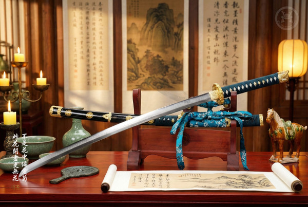 Frost Defiance: T10 Clay Tempered Tachi - Mirror Polish & Full Tang | 《傲霜》