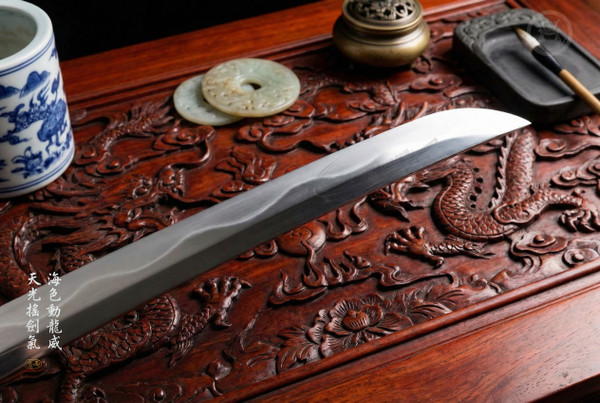Dragon Majesty: Sanshoku Polish T8 Katana - Collector Grade & Full Tang | 《龍威》