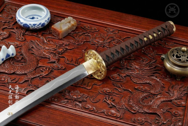 Dragon Majesty: Sanshoku Polish T8 Katana - Collector Grade & Full Tang | 《龍威》