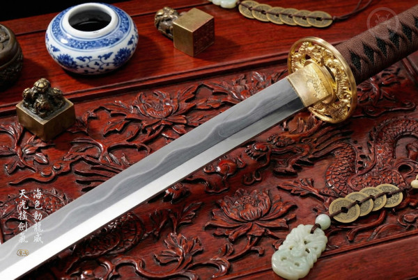 Dragon Majesty: Sanshoku Polish T8 Katana - Collector Grade & Full Tang | 《龍威》