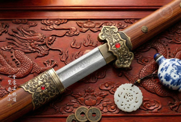 Celestial Peak: Folded Steel Tang Heng Dao - Antique Copper & Full Tang | 《凌霄》