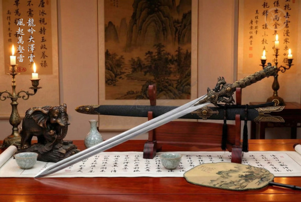 Dragon Sovereignty: 6-Sided Manganese Saber - Leather & Full Tang | 《龍禦》