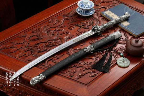 Tiger Wing: Mn-Steel Imperial Liuyedao - Full Tang & Beast Carvings | 虎翼·驍騰