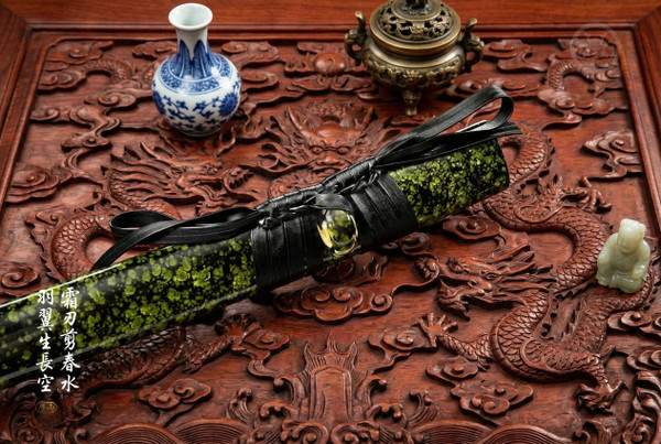 Frost Brilliance: Mn-Steel Katana - Lacquered Exhibit & Full Tang | 霜華·兼次