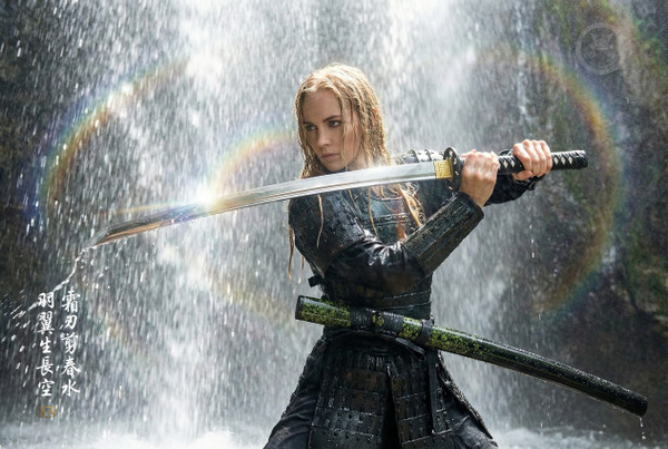 Frost Brilliance: Mn-Steel Katana - Lacquered Exhibit & Full Tang | 霜華·兼次