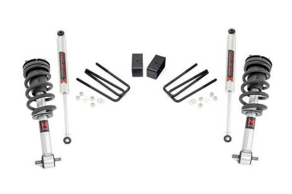 Rough Country 3.5 Inch Lift Kit | M1 Struts | 07-13 Chevy/GMC Silverado/Sierra 1500 26840