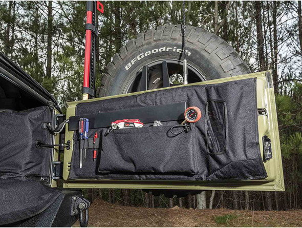 Rugged Ridge C3 Tailgate Cover