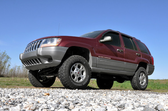 Rough Country 698.20 4in Suspension Lift Kit for 99-04 Jeep Grand Cherokee WJ