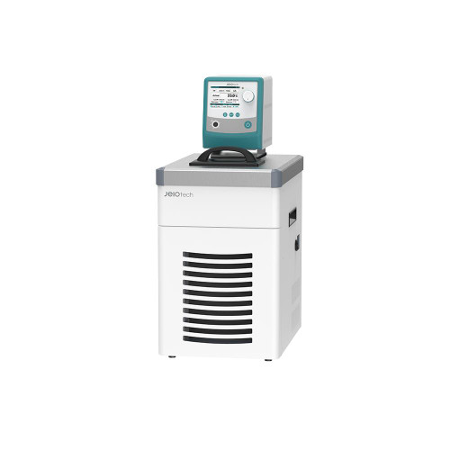 Lab Companion RW3-3025P Refrigerated / Heating Bath Circulator, 30L capacity with digital display and temperature control