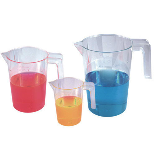 Lab Companion Handle Beaker, PMP (Transparent), 500ml, 10ml Graduations, set of three measuring beakers with handle, containing colored liquids for laboratory use.