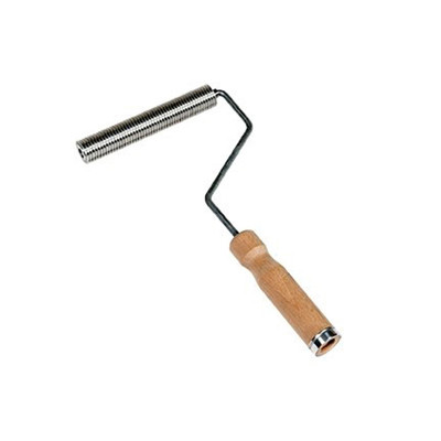 6in Aluminum Ribbed Roller, 1in Diameter, Wood Handle | CMTP