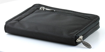 The Daily Organizer is large enough to hold a checkbook, 21 cards, coins,  bills and even your smartphone. #LV