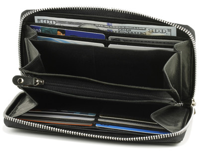 The Daily Organizer is large enough to hold a checkbook, 21 cards, coins,  bills and even your smartphone. #LV