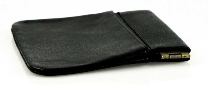 Facile Squeeze Coin Purse with Front Pocket Profile