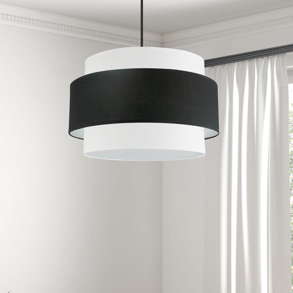 pya-224c-mb-bw | lifestyle
