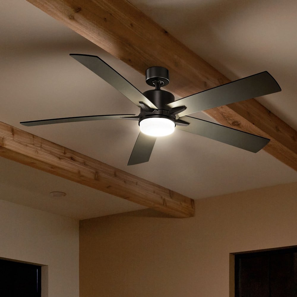 {"pim_id":"147_LivingRoom_Lucian_330060SBK_Silver_Overall_Night_2B_1k","sku":"147_330060","media_type":"media"}