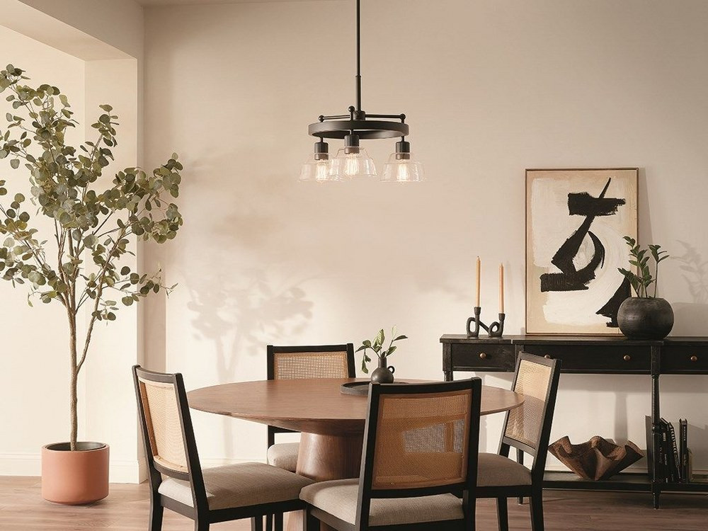 {"pim_id":"147_52402bk_diningroom_eastmont_overall_day_1a_lifestyledetail_wideroomday_1k","sku":"147_52402","media_type":"media"}